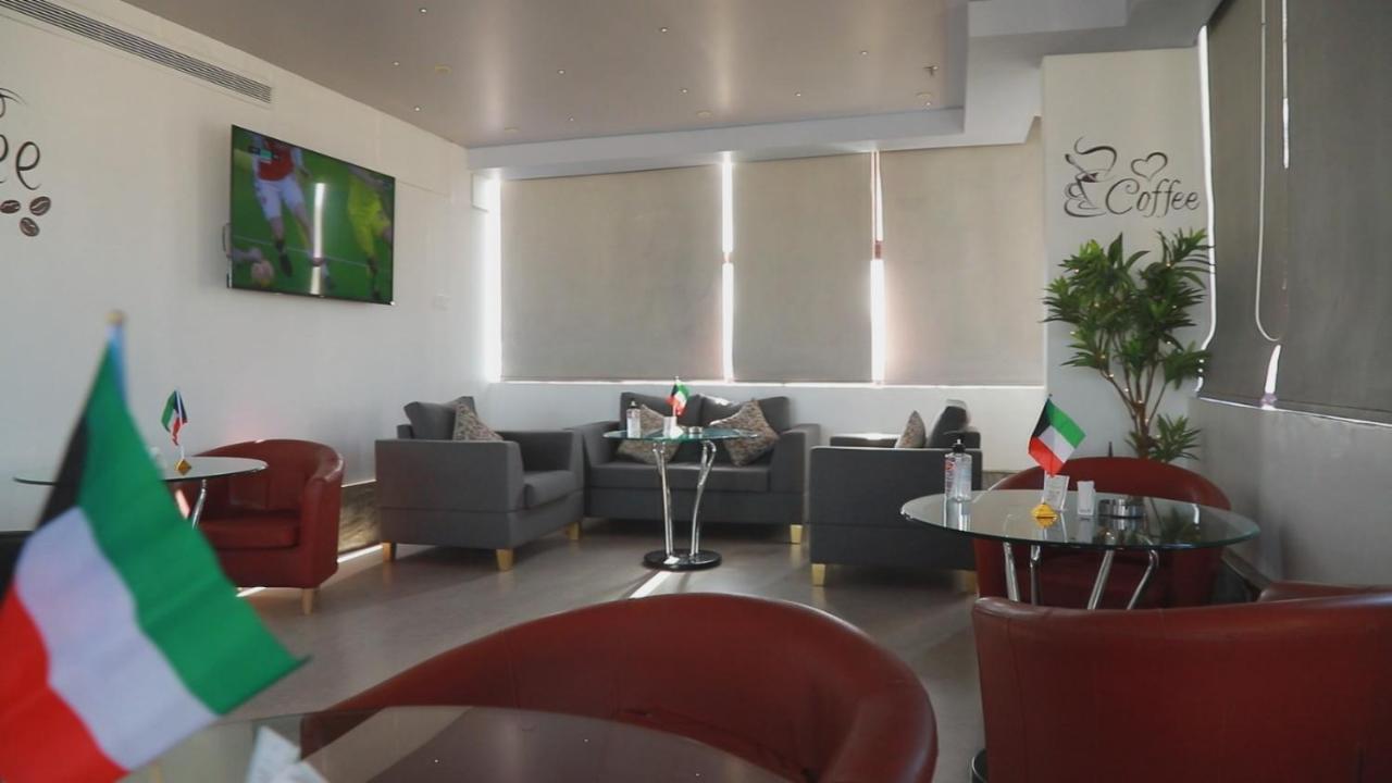 Le Jazz Hotel Kuwait City Esterno foto