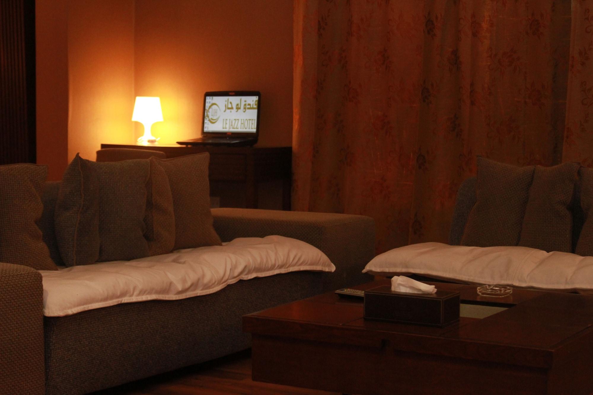 Le Jazz Hotel Kuwait City Esterno foto