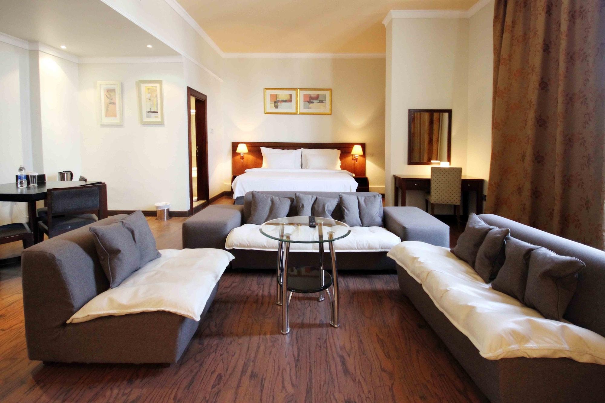 Le Jazz Hotel Kuwait City Esterno foto