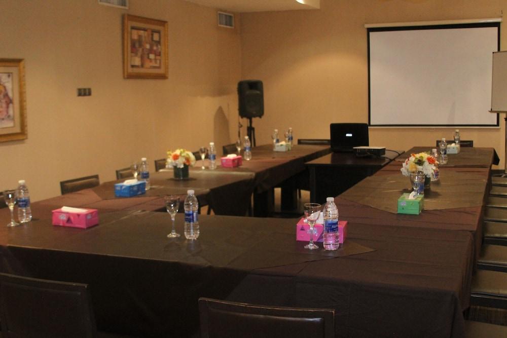 Le Jazz Hotel Kuwait City Esterno foto
